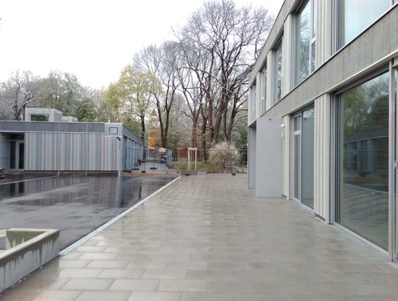 Welsch und Egger Landschaftsarchitekten Bauherr: Landeshauptstadt München Projektort: Wegenerstrasse Projekt: Neubau Kinderhaus und Jugendtreff am Harthof