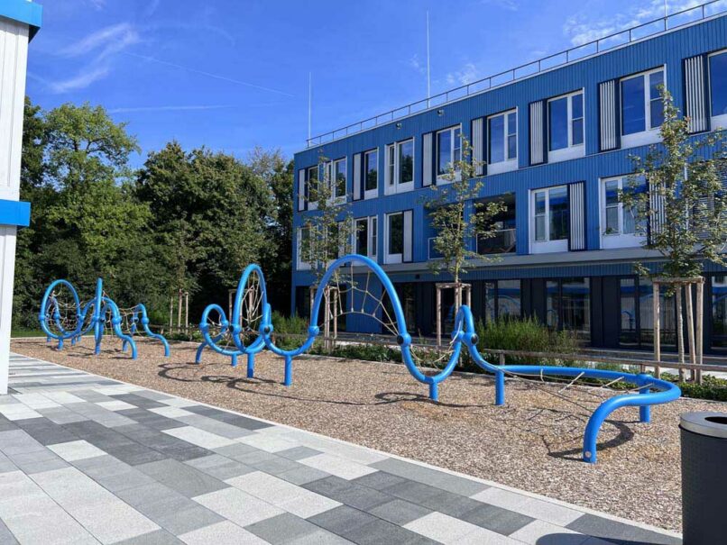 Welsch und Egger Landschaftsarchitekten Bauherr: Landeshauptstadt Muenchen - Referat fuer Bildung und Sport Projekt: Neubau eines Erweiterungsgebäudes und zweier mobilen Schulraumeinheit an der Grund- und Mittelschule Toni-Pfülf-Straße + Lassallestraße