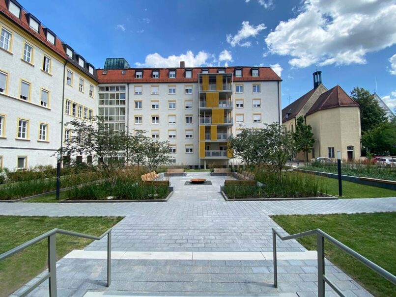 Welsch und Egger Landschaftsarchitekten Auftraggeber: Regens Wagner Dillingen Architekturbüro : Haindl + Kollegen Architekten Projekt: Neubau der Direktion in Dillingen an der Donau
