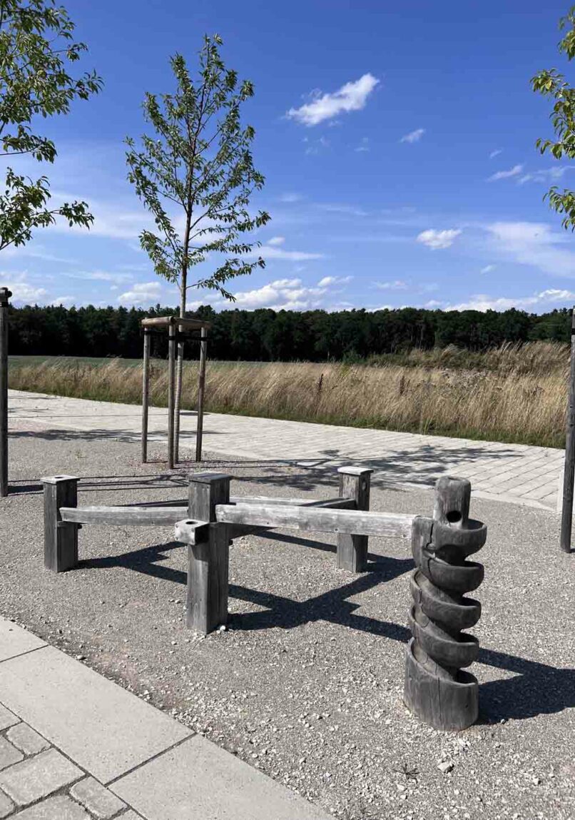 Welsch und Egger Landschaftsarchitekten Auftraggeber: Regens Wagner Hohenwart Projekt: Neubau eines Tiererlebnisweges am Strassacker