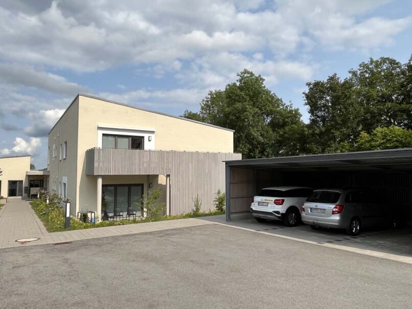 Welsch und Egger Landschaftsarchitekten Auftraggeber: Regens Wagner Holnstein Ausführungsort: Parsberg Architekturbüro : Haindl + Kollegen Architekten Projekt: Neubau Wohnheim für Menschen mit Behinderung