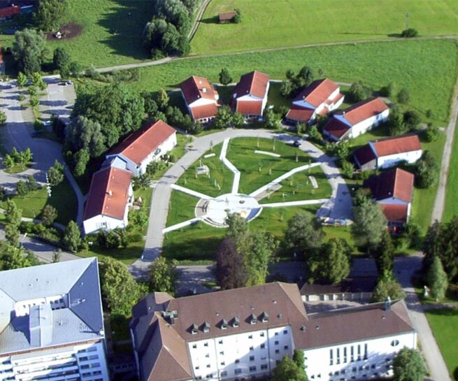 Welsch und Egger Landschaftsarchitekten Bauherr Regens Wagner Stiftung Holzhausen Projekt: Freizeitbereich für Menschen mit Behinderung auf der Köbrichwiese