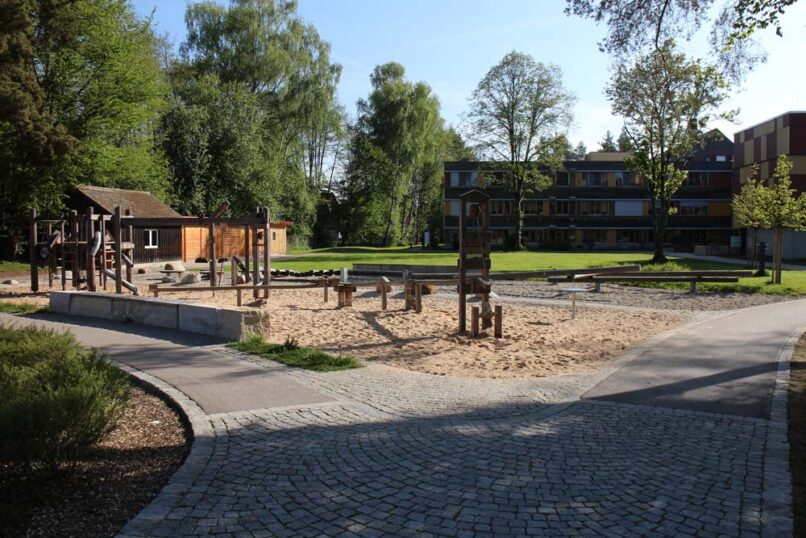 Welsch und Egger Landschaftsarchitekten Bauherr: Regens Wagner Stiftung Zell Projekt: Begegnungspark Zell mit blindengerechter Hauptwegeführung