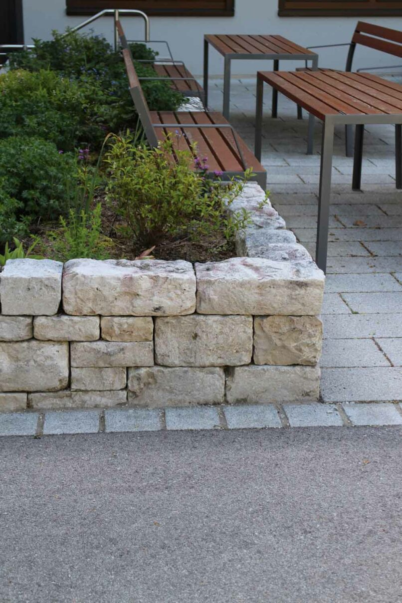 Welsch und Egger Landschaftsarchitekten Bauherr: Regens Wagner Stiftung Zell Projekt: Begegnungspark Zell mit blindengerechter Hauptwegeführung