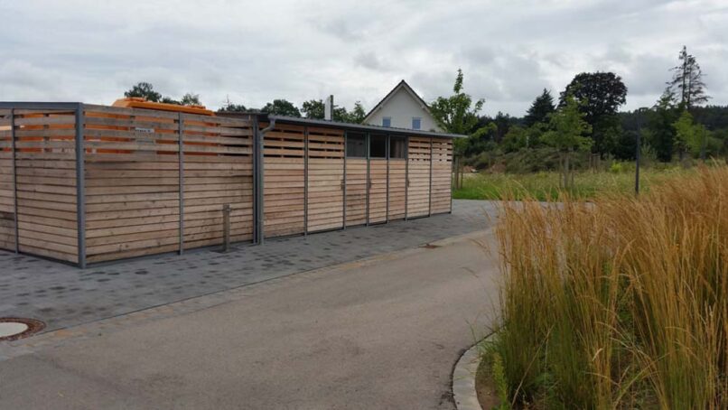 Welsch und Egger Landschaftsarchitekten Bauherr: Regens Wagner Stiftung Absberg Projekt: Neubau einer Freianlage für 2 Wohnheime und eine Förderstätte für je 10 und 24 Menschen mit Behinderung in Langlau